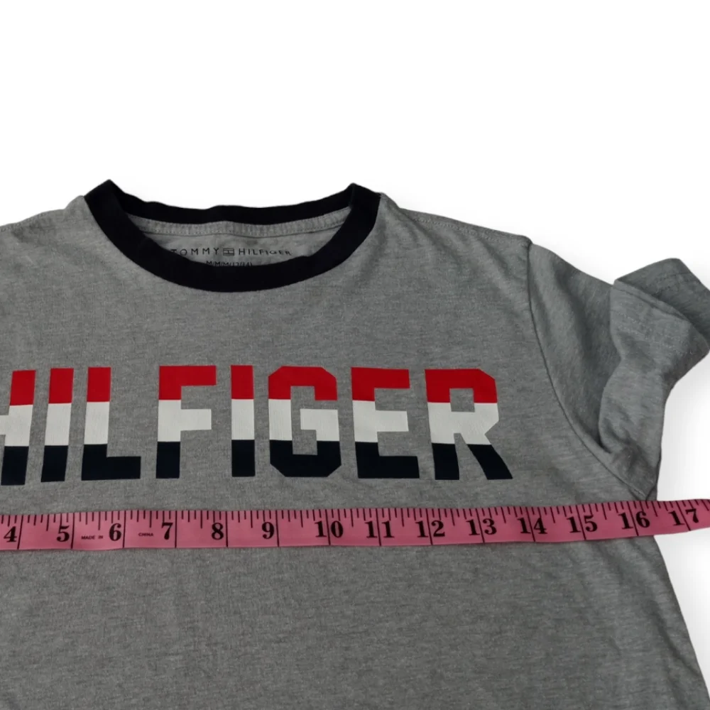 TOMMY HILFIGER YOUTH BOYS' SHORT SLEEVE LOGO T-SHIRT. SIZE M (12-14).GRAY - Picture 6 of 8